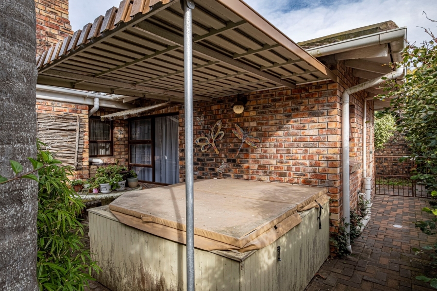 3 Bedroom Property for Sale in Summerstrand Eastern Cape